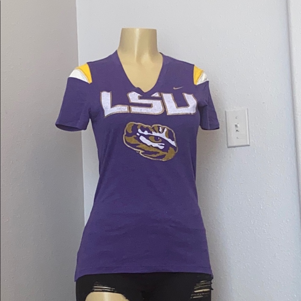 LSU women’s medium T-shirt